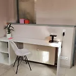 Lime Homes: Zentral Kueche Netflix Apartment *