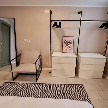 Apartment Lime Homes: Zentral Kueche Netflix