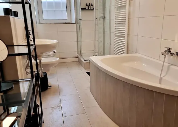 Lime Homes: Zentral Kueche Netflix Appartement *