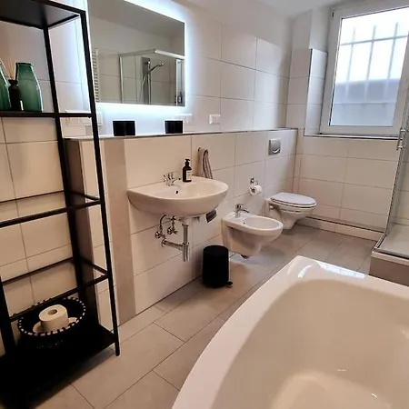 Lime Homes: Zentral Küche Netflix Hanóver